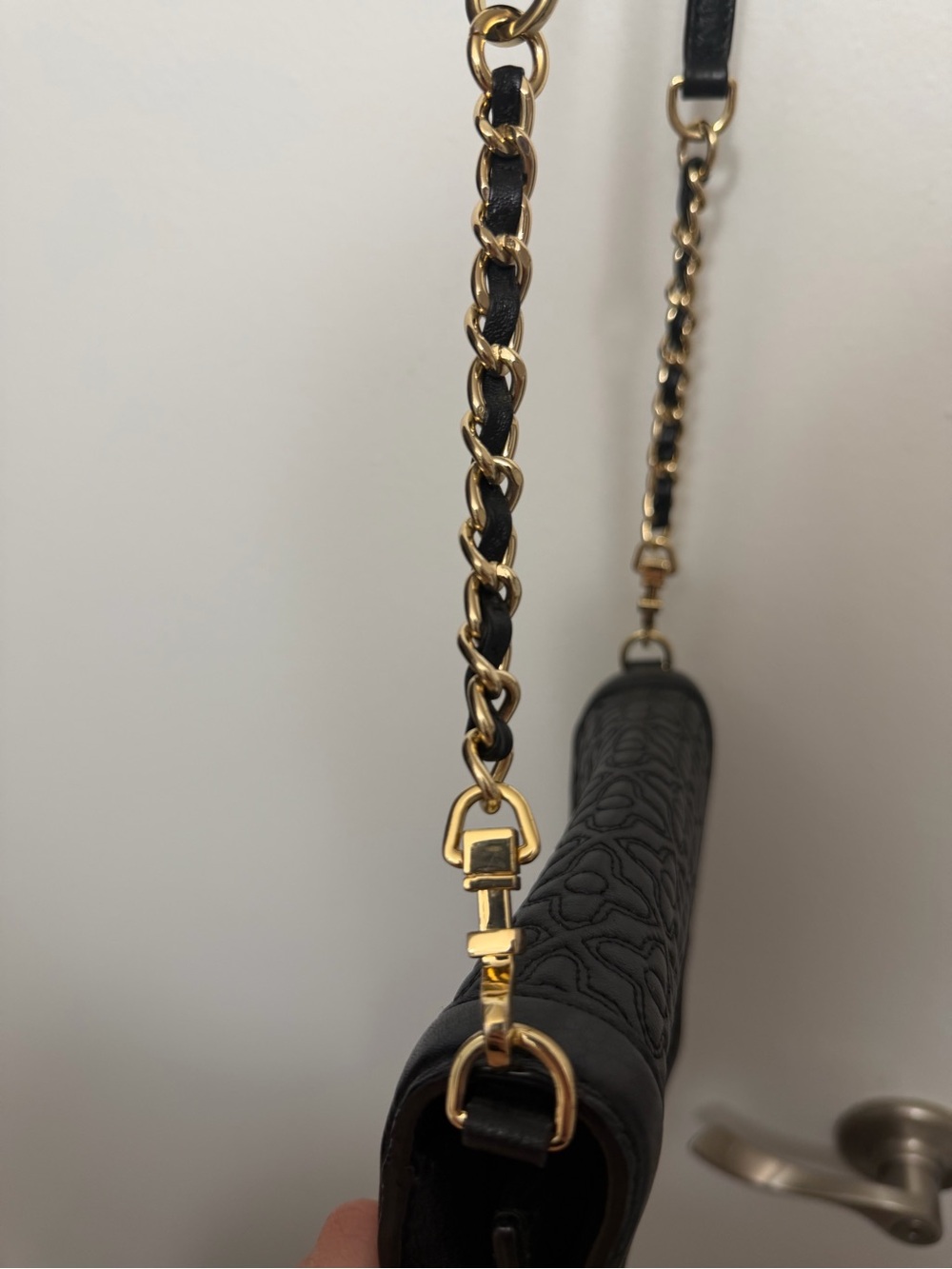 Tory Burch Black Quilted Leather Shoulder Bag with Gold Hardware - Picture 11 of 13